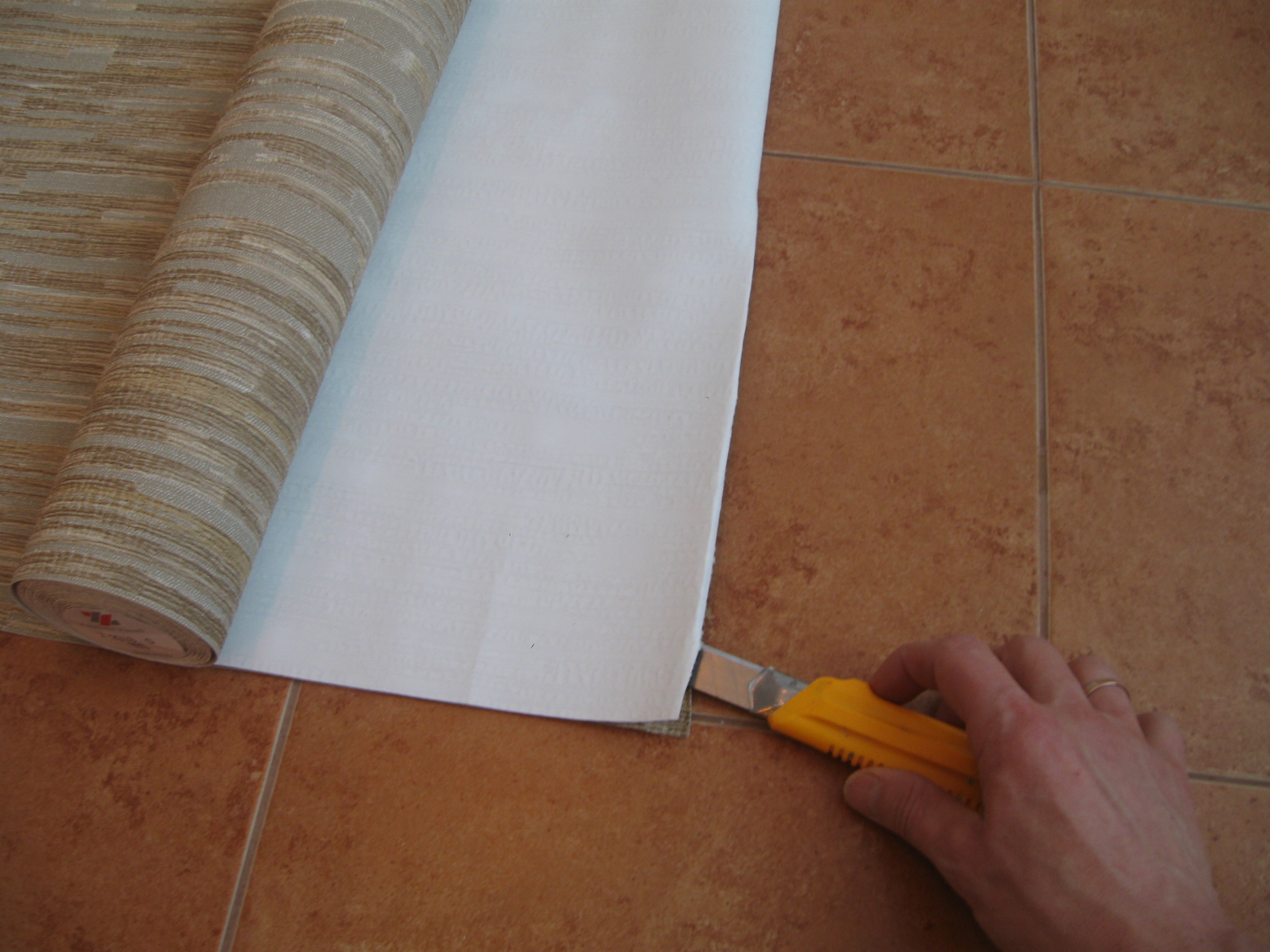 как наклеить потолочные обои как наклеить потолочные обои